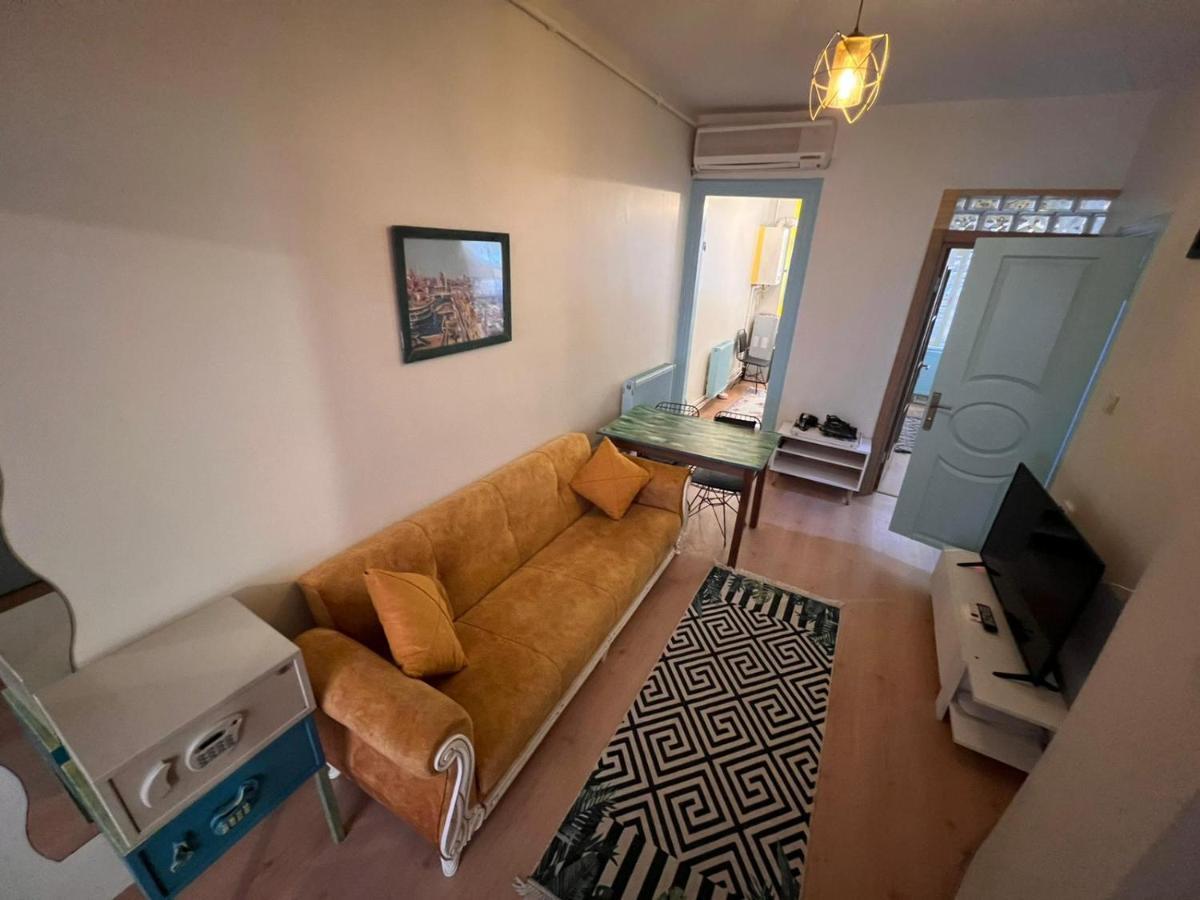 Ferienwohnung Taksim Sofa House By Rodin Istanbul Exterior foto