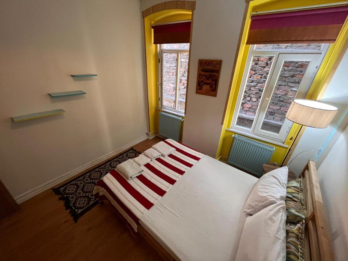 Ferienwohnung Taksim Sofa House By Rodin Istanbul Exterior foto